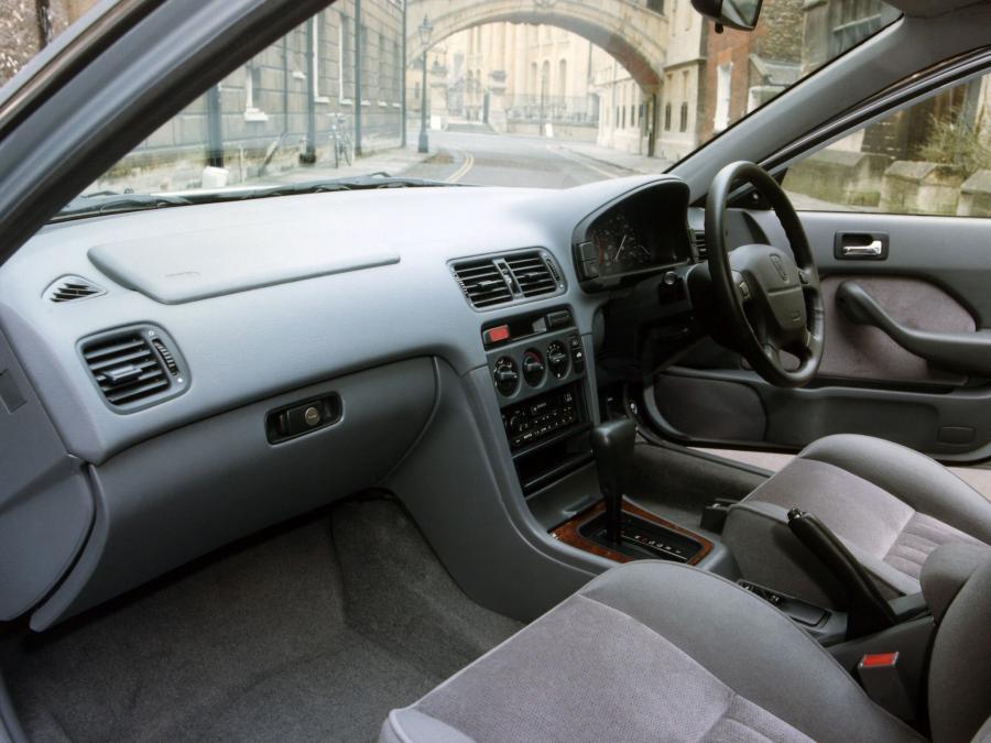  Rover 600 1993 года  (фото 4 из 10)